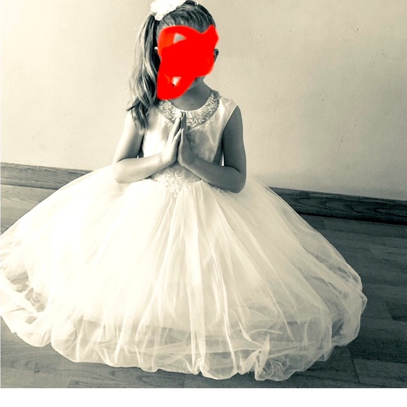 TIP TOP GIRLS WHITE in great condition. Can be used for wedding/first communion - Picture 5 of 6